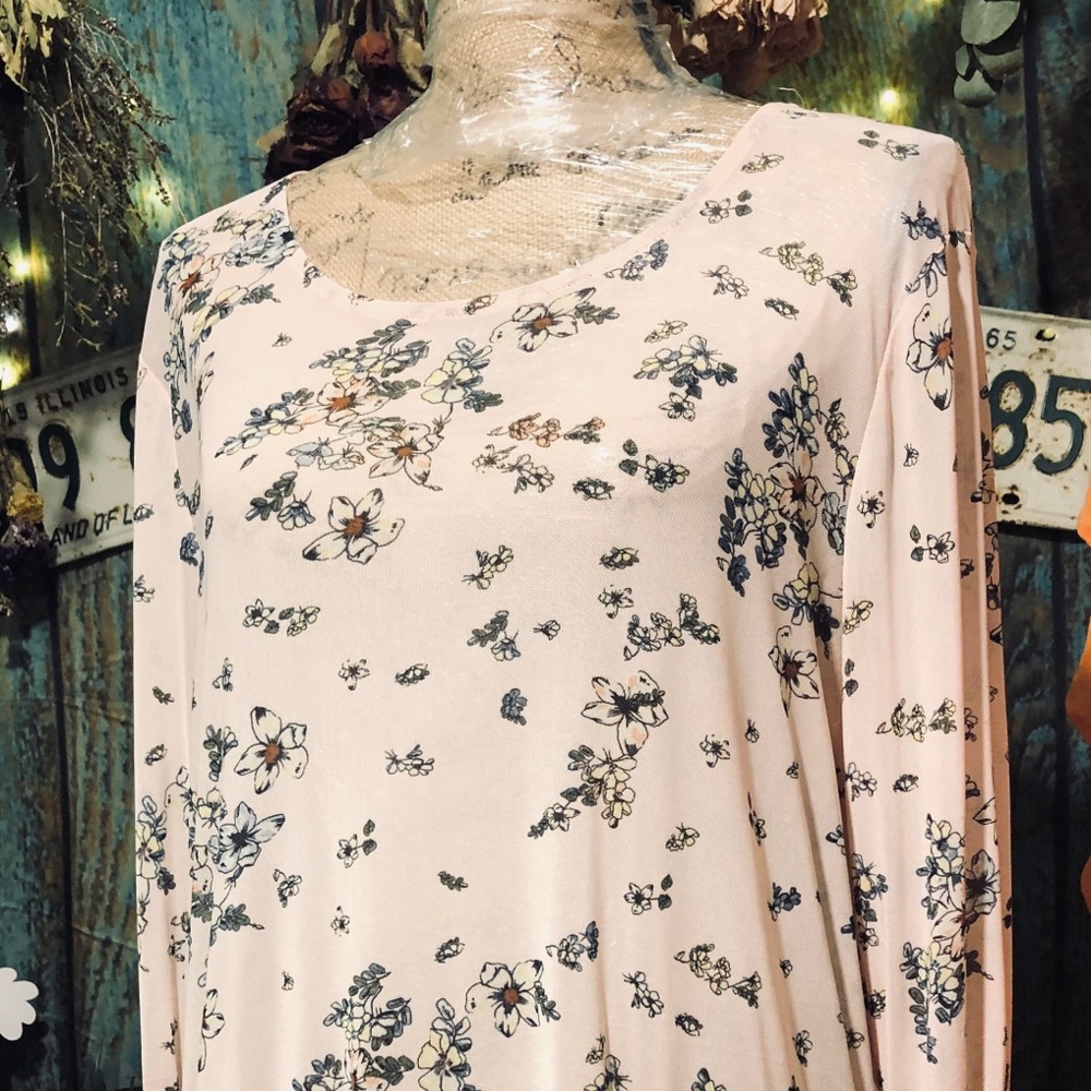 JR Sheer Light Pink Top by Takara size XL, NWT